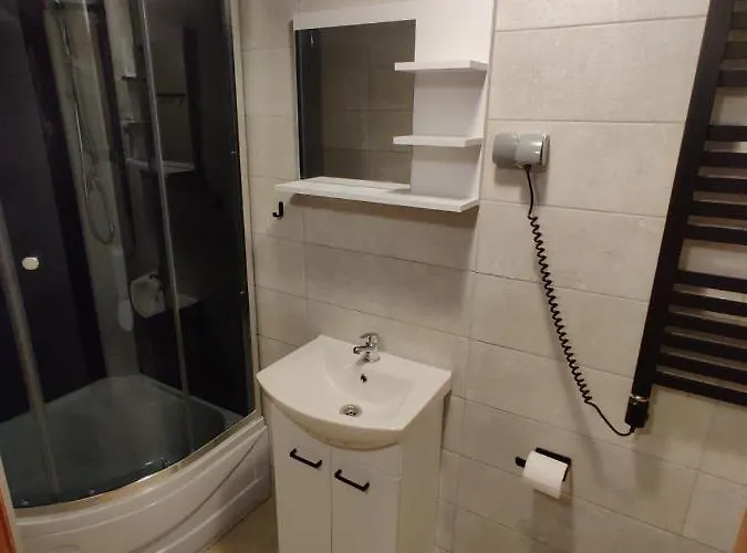 Osrodek Lesny Rajsko W Zapuscie Zapusta